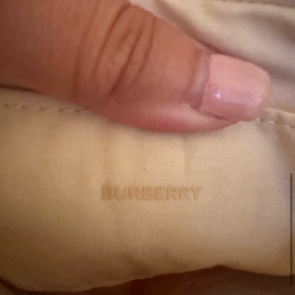 Burberry pouch/wristlet, New in pouch, no call-outs, plastic still on hardware - Picture 5 of 9